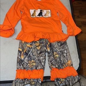 New, Never got to wear it. Size 3-6 Months paid $60